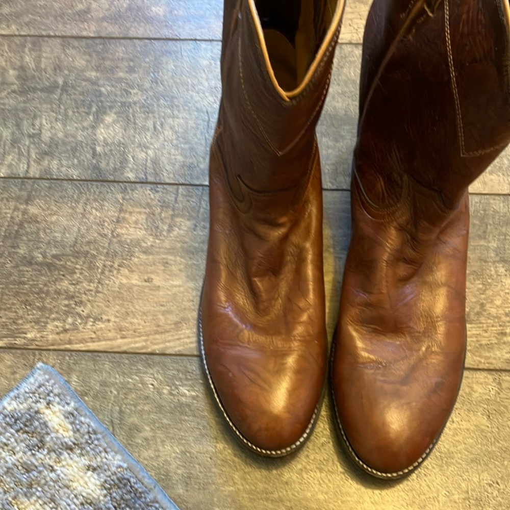 Classic TV by by Brown Leather Western Boots
